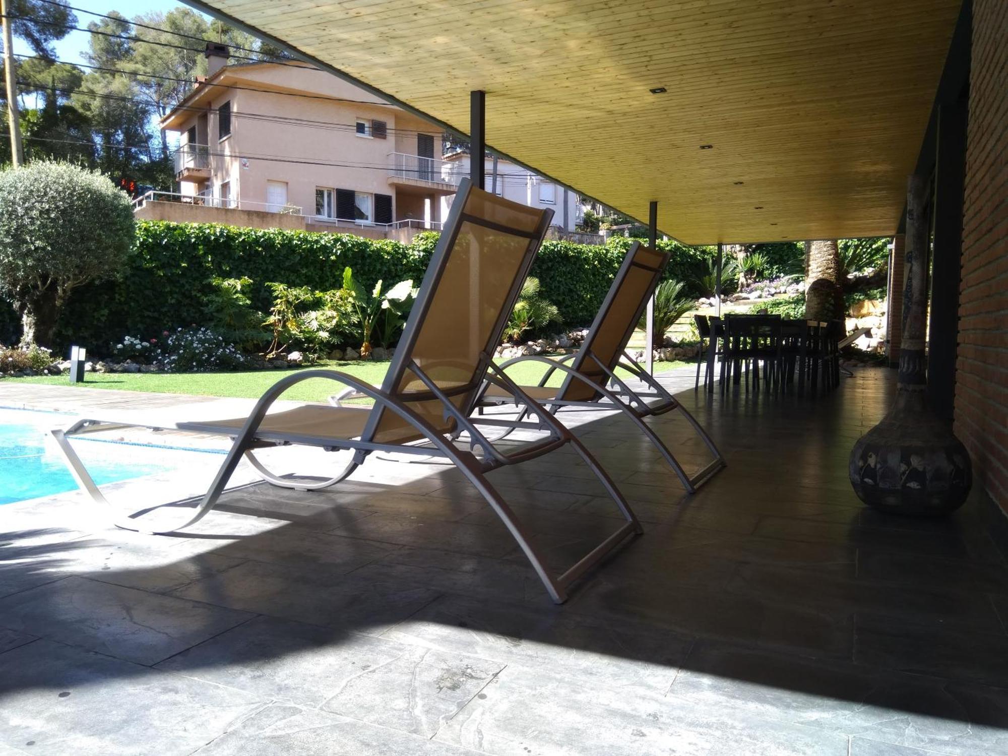 Villa Del Bosque Castelldefels Exterior foto