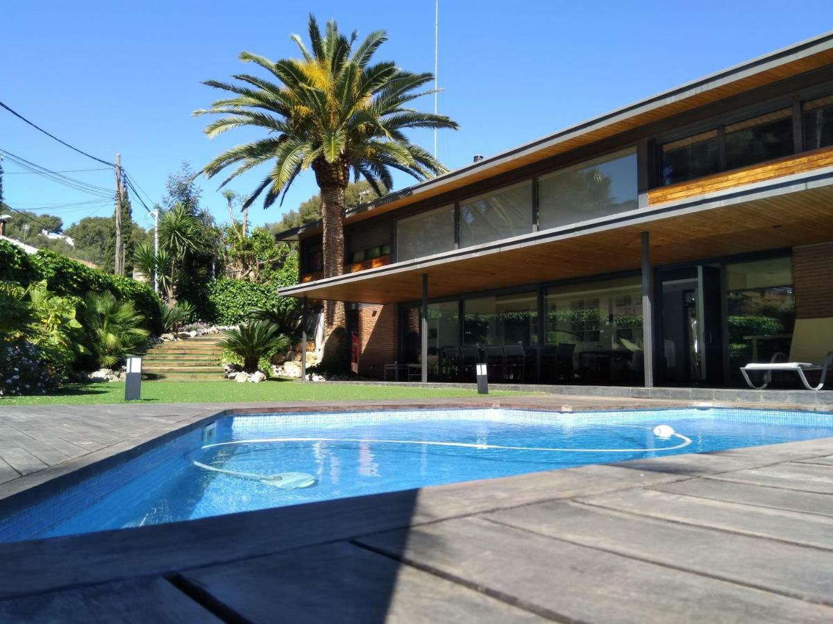 Villa Del Bosque Castelldefels Exterior foto